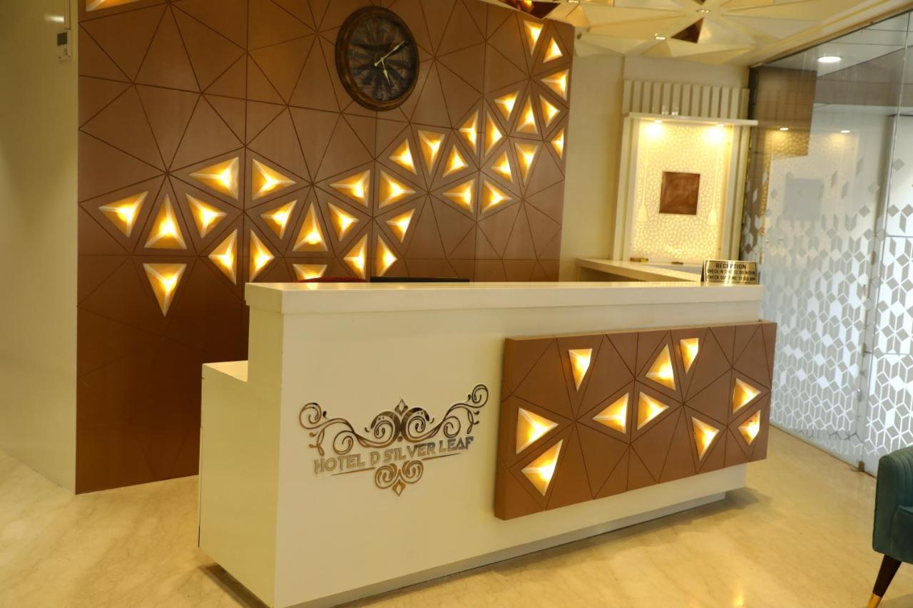 Hotel D Silverleaf Lucknow Dış mekan fotoğraf