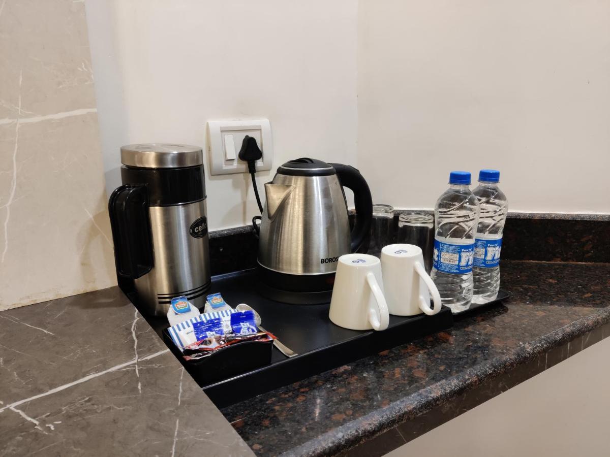 Hotel D Silverleaf Lucknow Dış mekan fotoğraf